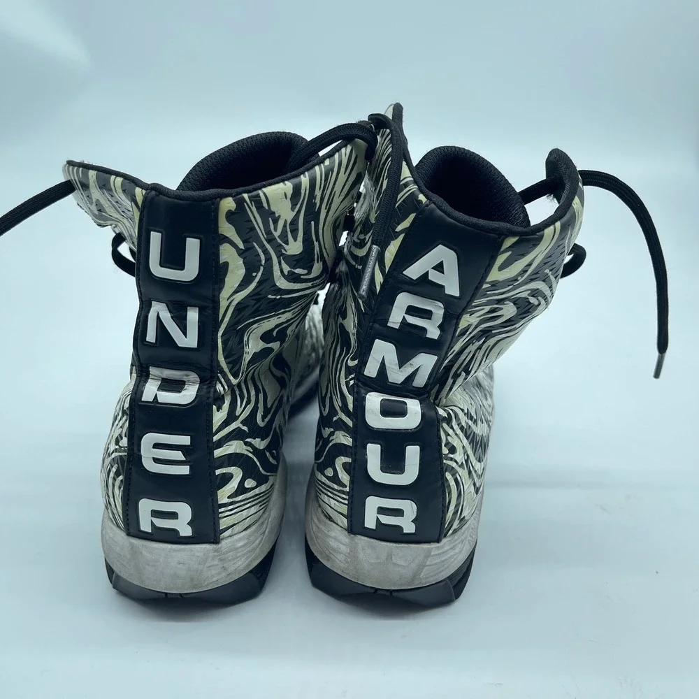 Under Armour Highlight‎ Football Cleats Molded Black White Swirl Mens Size 8